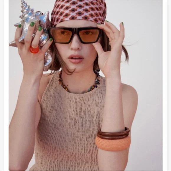 ELASTICIZED RUSTIC TOP
BEIGE - REF. 9878/087 - Picture 2 of 12